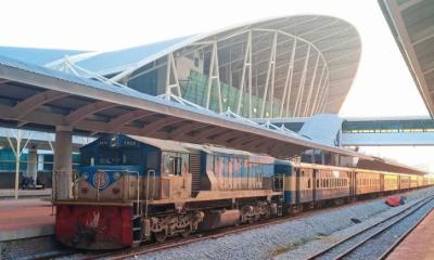 ইঞ্জিন-জনবল সংকটে চট্টগ্রাম-কক্সবাজার রুটের বিশেষ ট্রেন বন্ধ