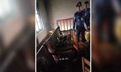 Courtroom set on fire in Khulna