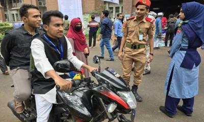 ভর্তি পরীক্ষার্থীদের সহায়তায় ঢাবি ছাত্রলীগ