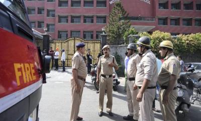 দিল্লির ১০০ স্কুলে বোমা হামলার হুমকি