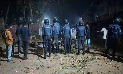 চায়ের দোকানে বসা নিয়ে চবি ছাত্রলীগের দুই পক্ষের সংঘর্ষ