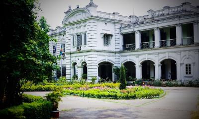 ঢাবি উপাচার্য বাংলো এলাকা থেকে মৃত নবজাতক উদ্ধার