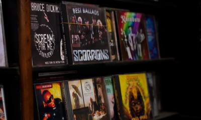 টাকা দিয়ে এ যুগে গান শুনে না কেউ