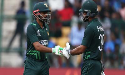 বৃষ্টি আইনে জিতে টিকে রইল পাকিস্তান