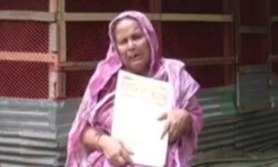 ১০ সন্তানের মা হয়েও ঘুরছেন রাস্তায় রাস্তায়