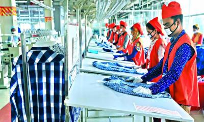 পোশাকশ্রমিকের ন্যূনতম মজুরি ১২৫০০ টাকা