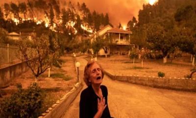 Wildfire engulfs homes in Western Australia
