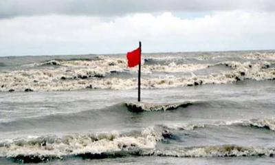 সমুদ্র বন্দরে ৩ নম্বর সতর্ক সংকেত