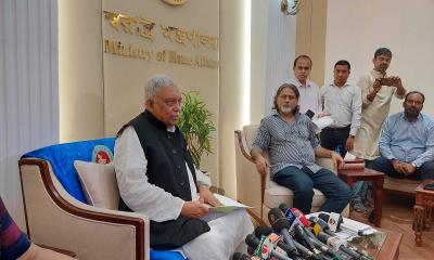 তারেক ও জুবাইদাকে দেশে আনতে আইনানুযায়ী ব্যবস্থা নেওয়া হবে: স্বরাষ্ট্রমন্ত্রী