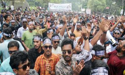 মঞ্চে শেখ হাসিনা, ছাত্রলীগের সমাবেশ শুরু