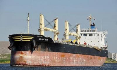 Hijacked Bangladeshi ship  anchors near Somali port