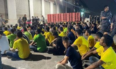 বৈধতার অভিযোগে মালয়েশিয়ায় ১০২ বাংলাদেশি গ্রেপ্তার