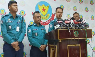 বেইলি রোডে অগ্নিকাণ্ড: কাচ্চি ভাইয়ের ম্যানেজারসহ আটক ৩