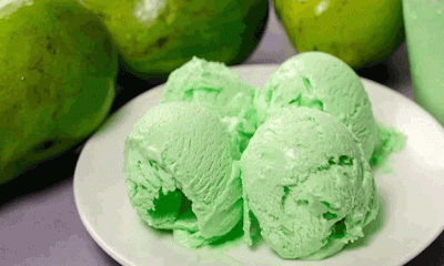 বাড়িতেই বানান আমের আইসক্রিম