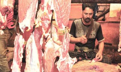 কোরবানির আগে মাংসের বাজার চড়া