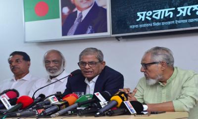 মুক্তির মেয়াদ বাড়ল খালেদা জিয়ার, বিদেশে পাঠাতে অনড় বিএনপি