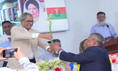 ২৫ অবসরপ্রাপ্ত সামরিক কর্মকর্তার বিএনপিতে যোগদান