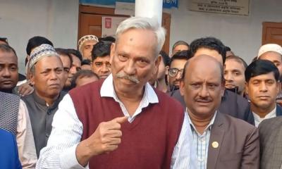 নৌকায় চড়ে এমপি হলেন ব্যারিস্টার শাহজাহান ওমর