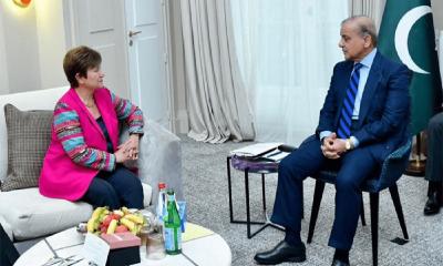 আইএমএফ থেকে ৩ বিলিয়ন ডলার ঋণ পাচ্ছে পাকিস্তান