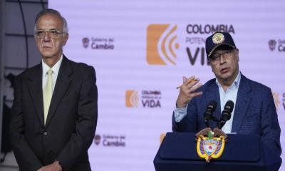 কলম্বিয়ায় মিসাইল-গ্রেনেডসহ লাখ লাখ বুলেট চুরি