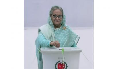 PM Hasina casts vote at Dhaka City College