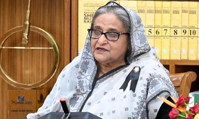 ফোন করলেও মিনিটে ১০ টাকা ছিল, ধরলেও ১০ টাকা : প্রধানমন্ত্রী