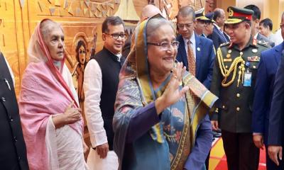 PM Hasina arrives in Rome to attend UN food conference