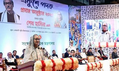 Amar Ekushey teaches us not to bow our heads: PM