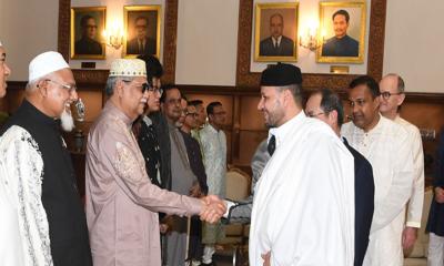 নির্যাতিত জনগোষ্ঠীর পাশে দাঁড়ান: রাষ্ট্রপতি