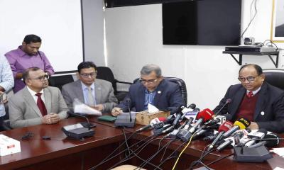 নাশকতা ও সন্ত্রাসী কর্মকাণ্ডের কারণে নিরাপদ রেলযাত্রা অস্থিতিশীল হচ্ছে: রেলমন্ত্রী