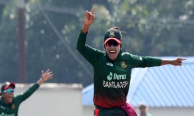 রুমানার ফেসবুক স্ট্যাটাস নিয়ে বিসিবিতে বৈঠক