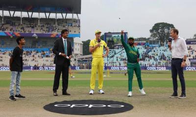 টসে জিতে ব্যাটিংয়ে দক্ষিণ আফ্রিকা