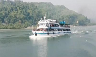 ৩ নম্বর সতর্ক সংকেত; টেকনাফ-সেন্টমার্টিন রুটে জাহাজ চলাচল বন্ধ