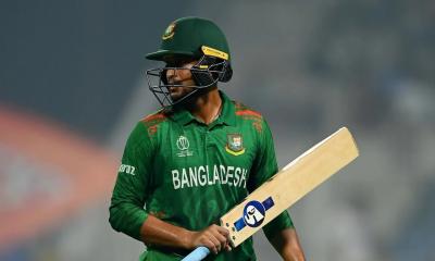 দর্শকদের ভুয়া ভুয়া প্রসঙ্গে সাকিব বললেন, ‘ডিসার্ভ করি!’