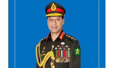 হজ পালন শেষে দেশে সেনাপ্রধান শফিউদ্দিন