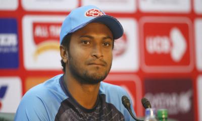 Tamim is not thinking about team at all: Shakib
