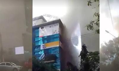 ধানমন্ডিতে আবাসিক ভবনে আগুন