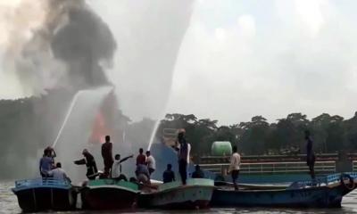 4 burned, 5 missing as oil vessel explodes in Jhalakathi’s Sugandha River