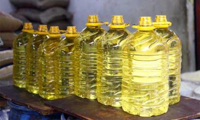 শুক্রবার থেকে নতুন দামে বিক্রি হবে সয়াবিন তেল