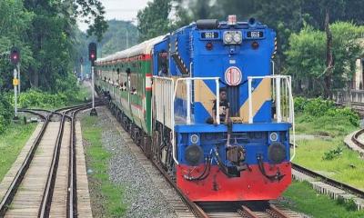 দুপুরে শুরু হচ্ছে ঢাকা-কক্সবাজার রুটে ট্রেন চলাচল