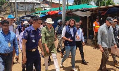 রোহিঙ্গা ক্যাম্প পরিদর্শন করছেন মার্কিন প্রতিনিধিদল