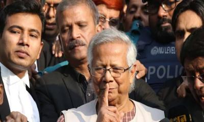 ‘ইউনূসকে বিদেশে যেতে হলে আদালতকে জানিয়ে যেতে হবে’