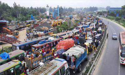 ঢাকা-টাঙ্গাইল মহাসড়কে ১৭ কিলোমিটার দীর্ঘ যানজট