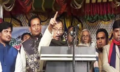 বীর মুক্তিযোদ্ধার ঘাড় মটকানোর হুমকি দিলেন সমাজকল্যাণমন্ত্রী