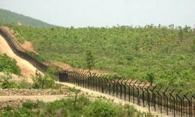 সীমান্তে রাতভর থেমে থেমে গুলির শব্দ, আতঙ্কে মানুষ