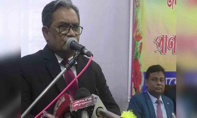 বঙ্গবন্ধু হত্যাকাণ্ডের পেছনের ব্যক্তিদের প্রকাশ্যে আনতে কমিশন গঠন করা উচিত: প্রধান বিচারপতি