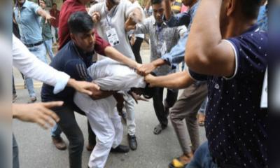 কেন্দ্র পরিদর্শনের সময় হিরো আলমের ওপর হামলা