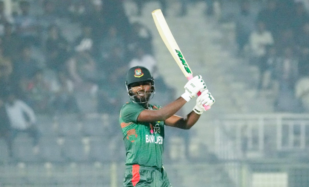 সাংবাদিক বোনের প্রশ্নে জাকের অবাক হননি!