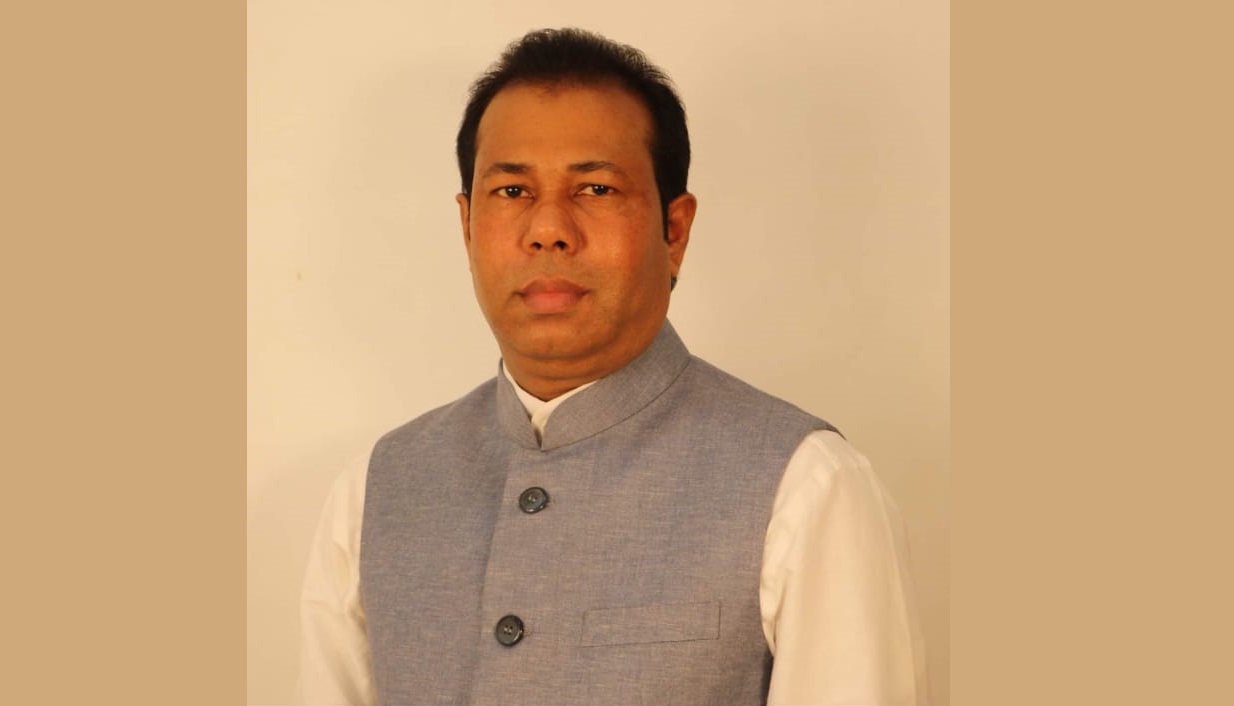 ‘প্রধানমন্ত্রীর ব্যক্তিগত সহকারী’ পরিচয়ে অনৈতিক কর্মকাণ্ড; পিএমওর বিজ্ঞপ্তি