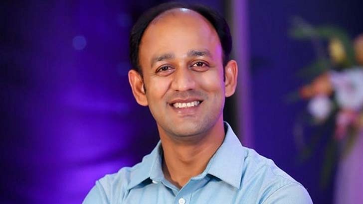 বিমান প্রতিমন্ত্রীকে পেছনে ফেলে বিপুল ভোটে এগিয়ে ব্যারিস্টার সুমন